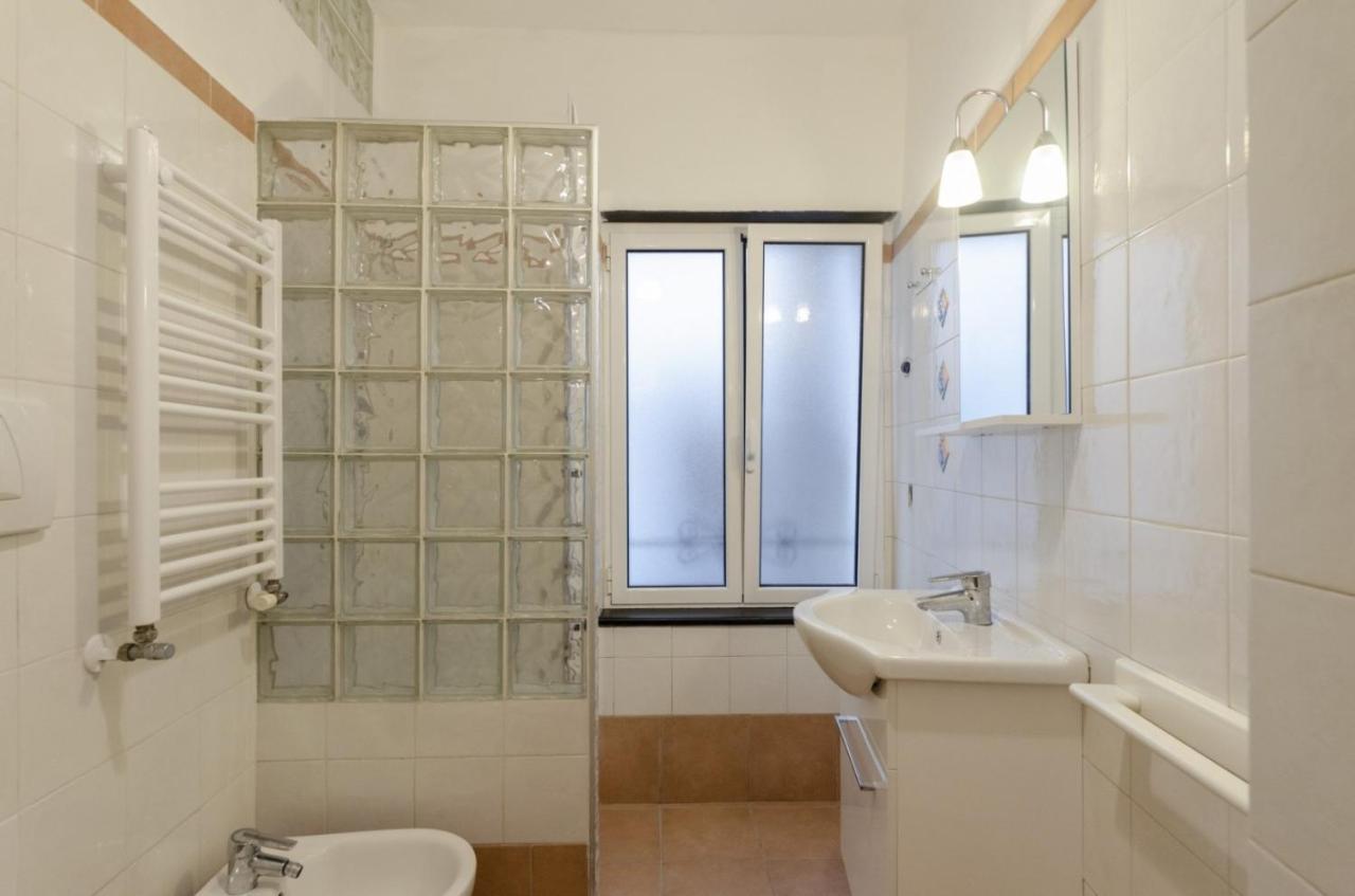 제노바 Joivy Warm Family Flat For 9, Near Porto Antico 아파트 외부 사진