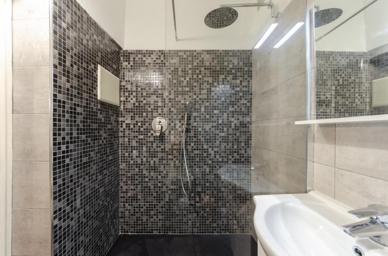 제노바 Joivy Warm Family Flat For 9, Near Porto Antico 아파트 외부 사진
